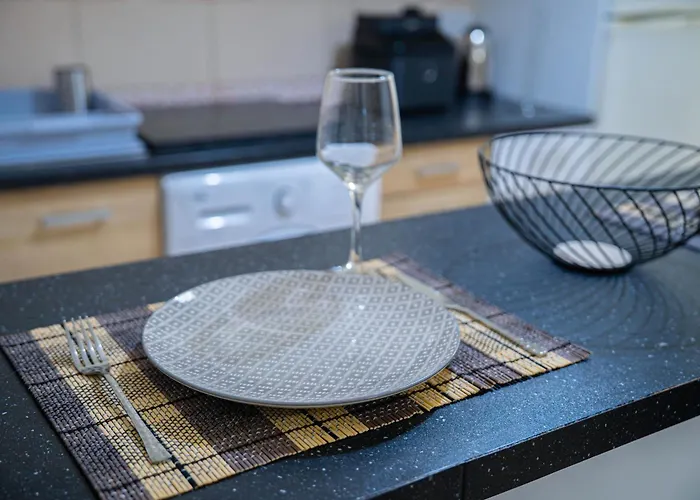 Onar Mackenzie 1 Larnaca